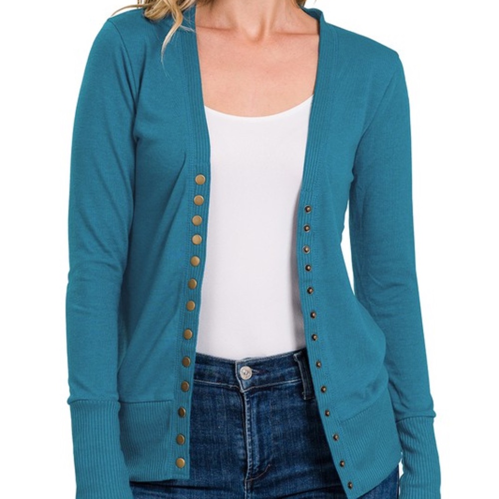 Cozy Button up Minimalist Cardigan - Picture 8 of 11